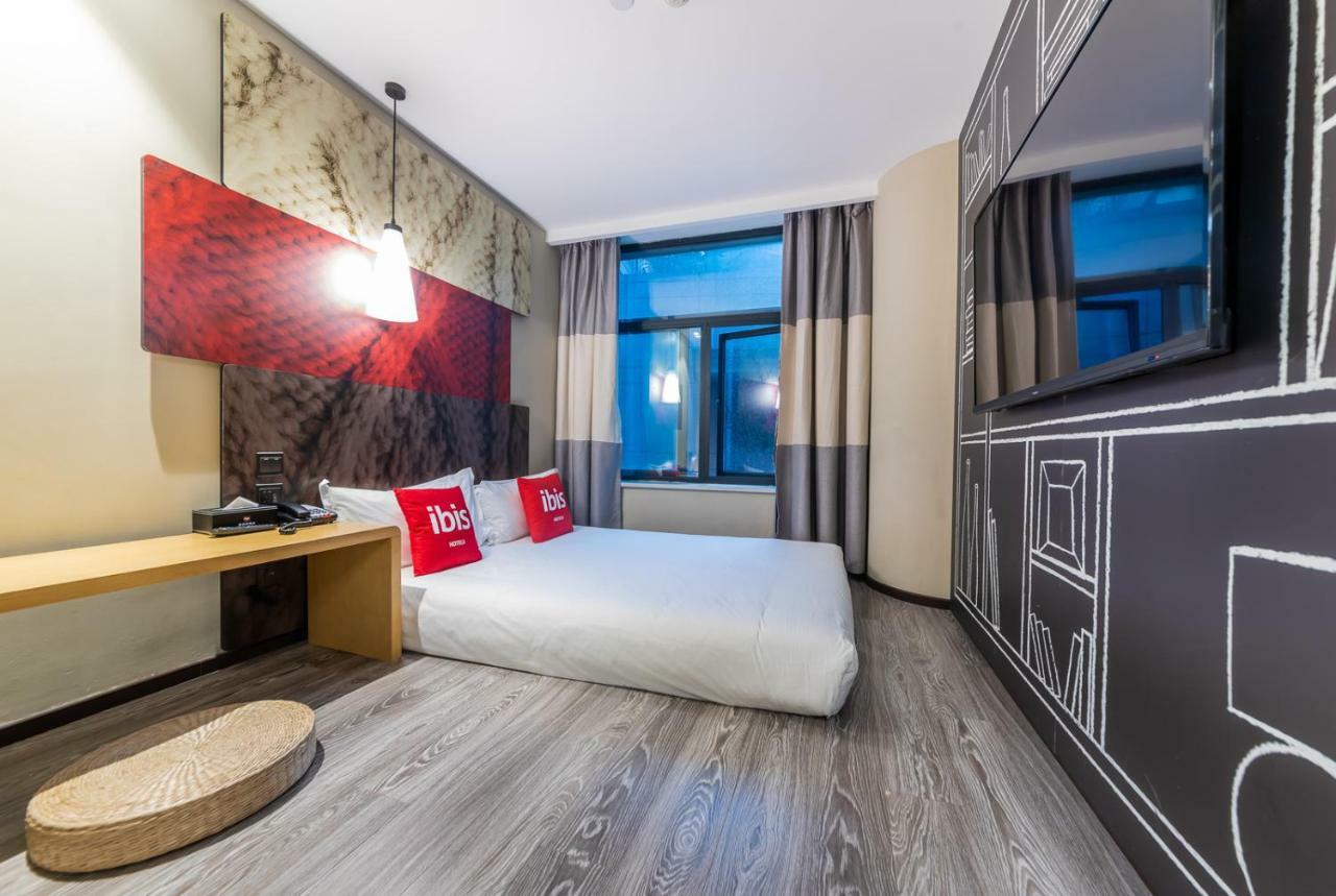 Ibis Chongqing Jiefangbei Pedestrian Street Hotel Exterior foto